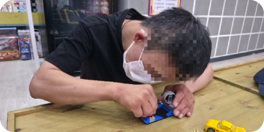 우리이웃장애인자립생활센터에서 진행하는 주간활동서비스 참여형 활동 중 놀이ㆍ창작활동 사진1